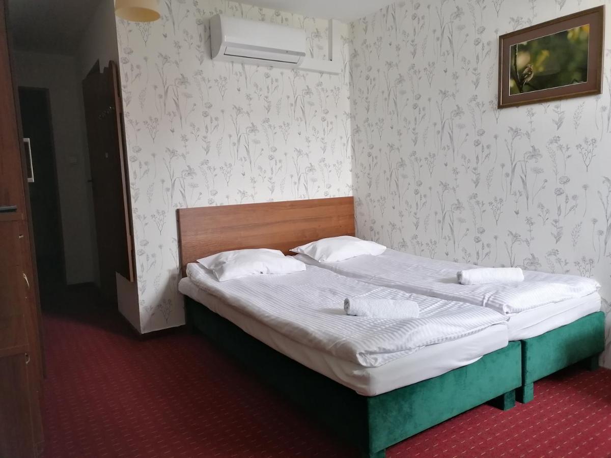 Pensjonat Telimena Hotel Zwierzyniec Exterior foto